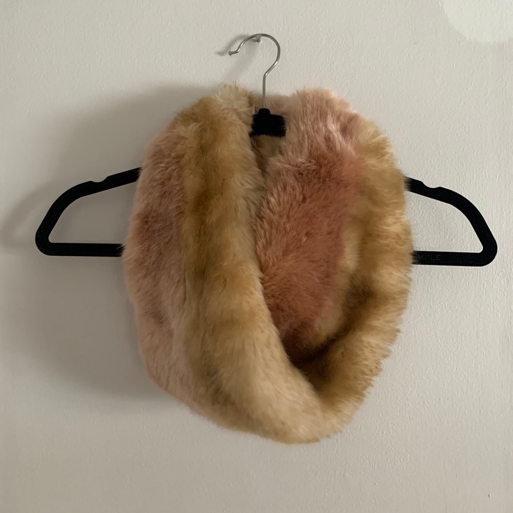 Anthropologie two-tone tan fur scarf/ wrap